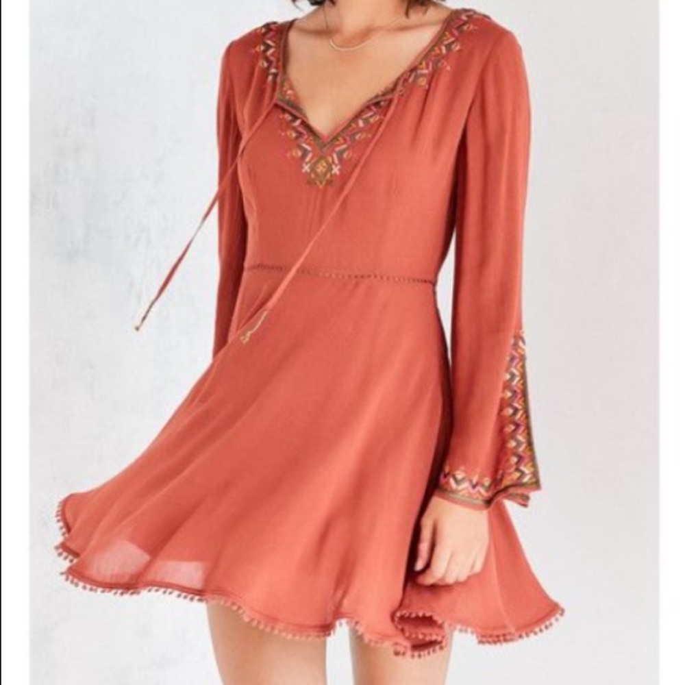 Ecote Holly Bell Sleeve Dress